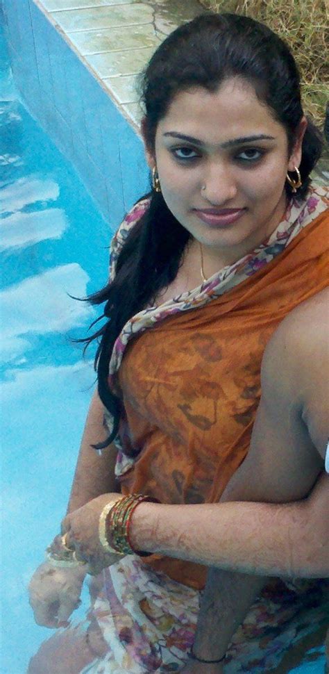 desinude girls pics|Hot Naked Indian Girls, Sexy Nude Desi Pics on HotNakedGirls.xxx